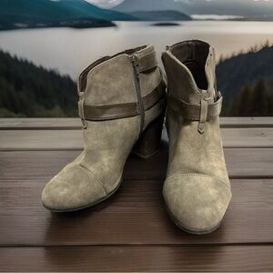 Lauren Conrad ankle Boots Sz 10 women’s